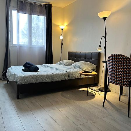 Appartement - Proche Rer - 2 Chambres & 4 Lits Double - Paris Orly Courcouronnes Bagian luar foto