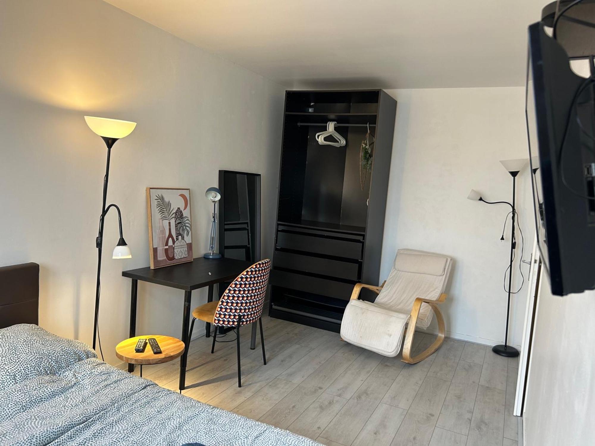 Appartement - Proche Rer - 2 Chambres & 4 Lits Double - Paris Orly Courcouronnes Bagian luar foto