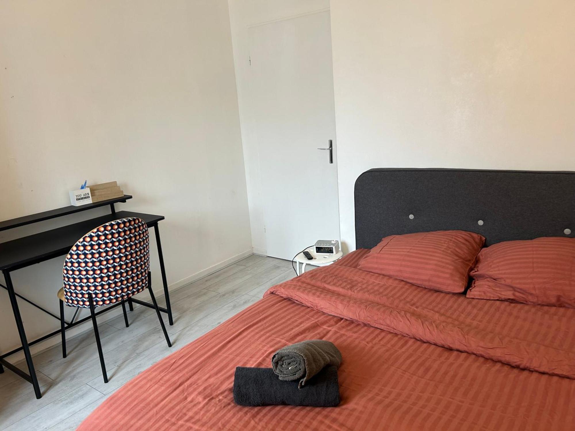 Appartement - Proche Rer - 2 Chambres & 4 Lits Double - Paris Orly Courcouronnes Bagian luar foto